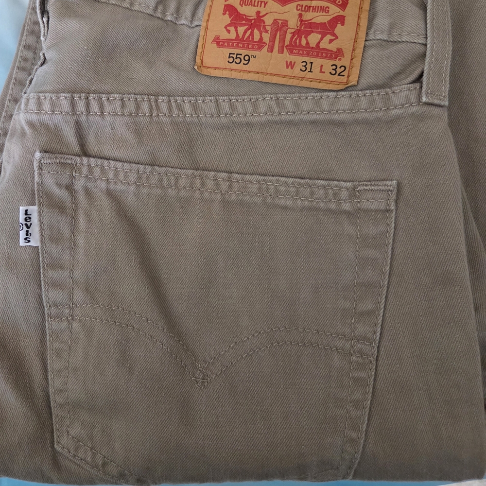Levi's Men's Straight Jeans 559 in Light Gray Taupe, 31x32